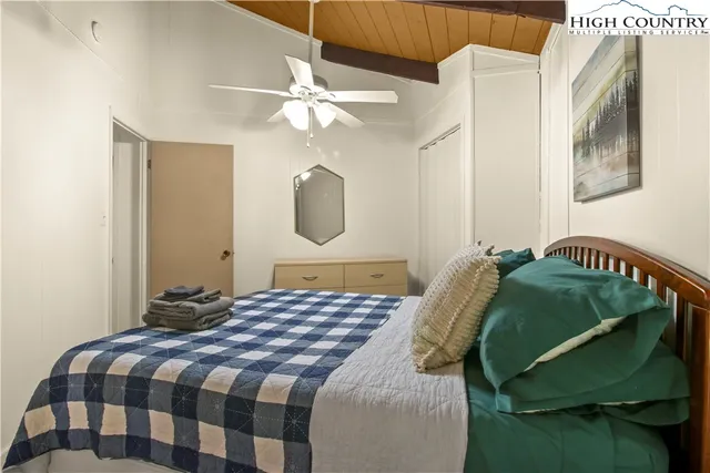 $198,900 | 103 Hornbeam Road, Unit 1A, Beech Mountain, NC 28604