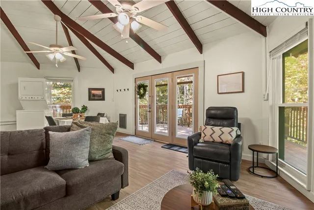 $198,900 | 103 Hornbeam Road, Unit 1A, Beech Mountain, NC 28604