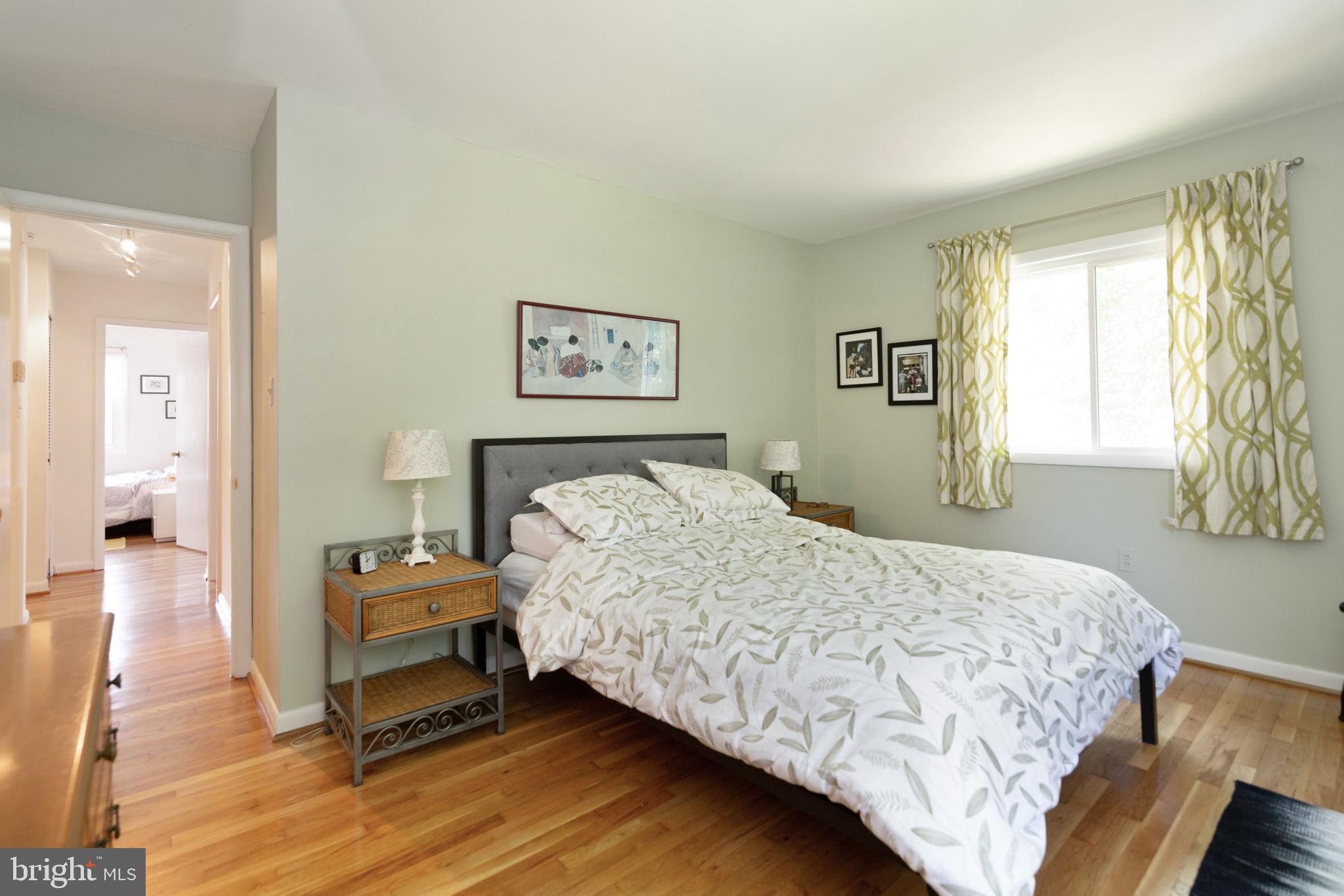 10107 Kohler Road Silver Spring, MD 20902 - Photo 17 of 34 Master bedroom
