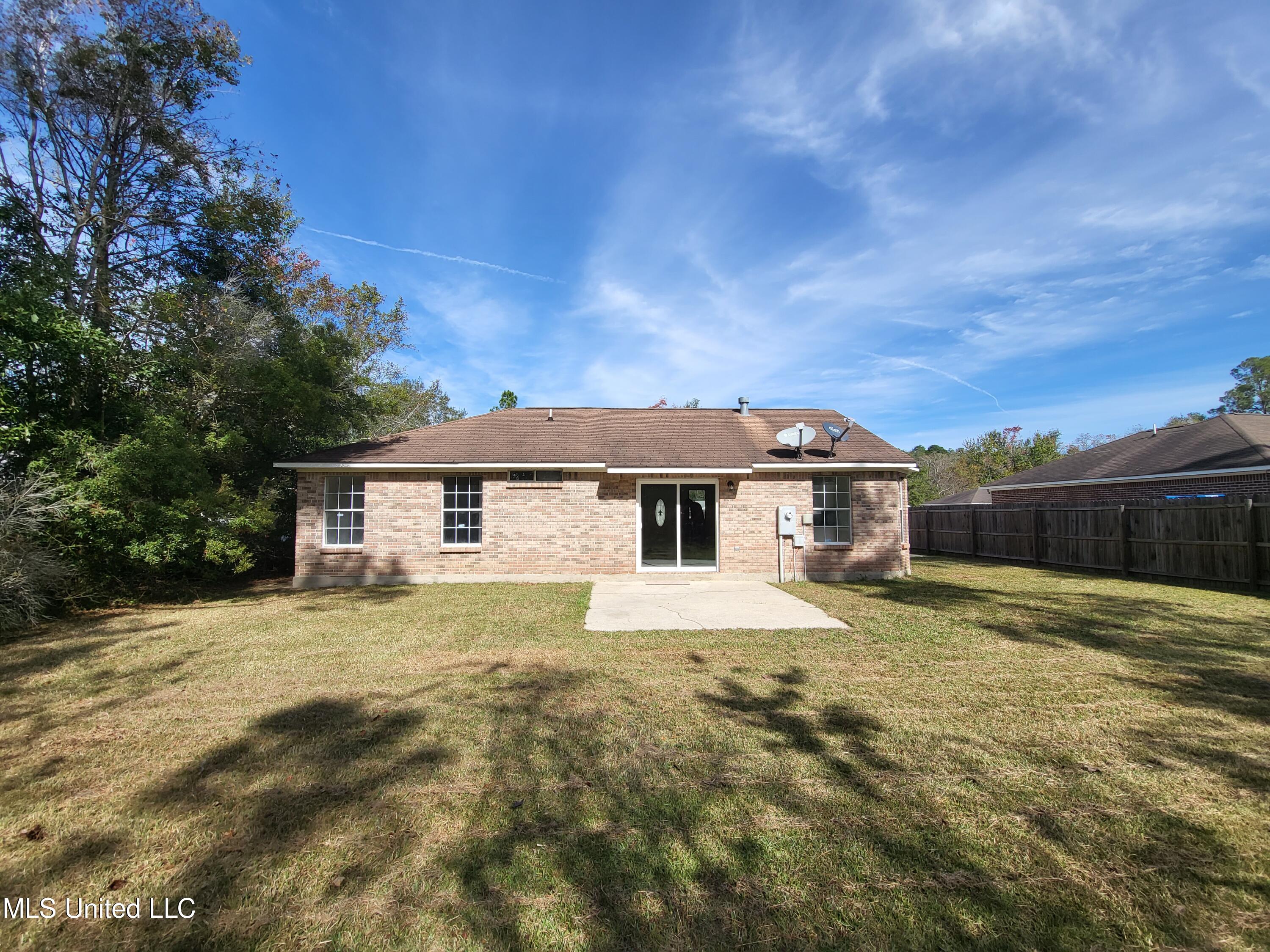 1713 Springridge Road Gautier, MS 39553 - Photo 24 of 31 20221110_104125
