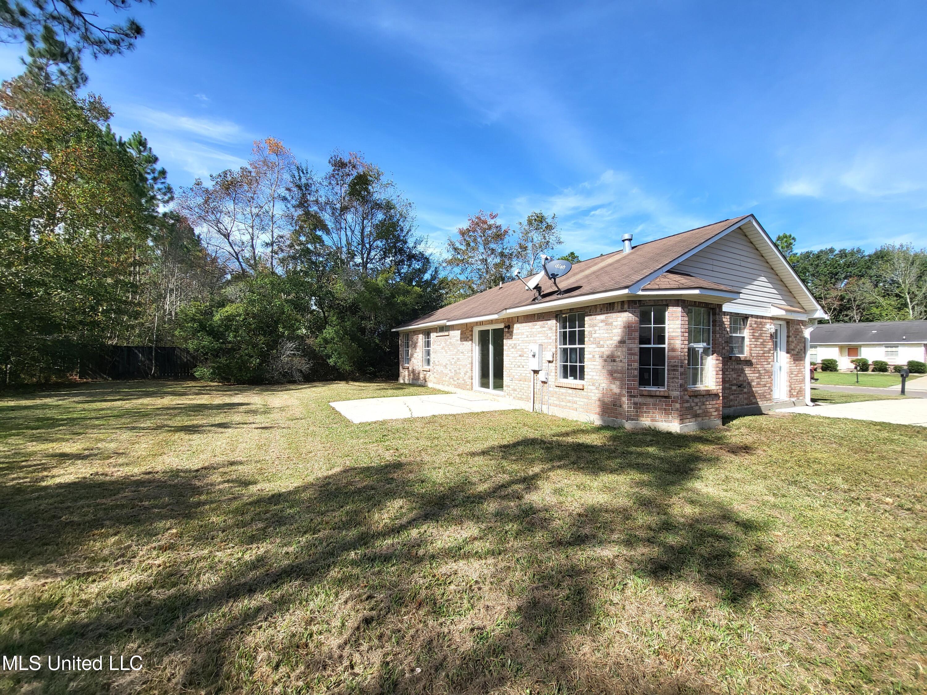1713 Springridge Road Gautier, MS 39553 - Photo 25 of 31 20221110_105858