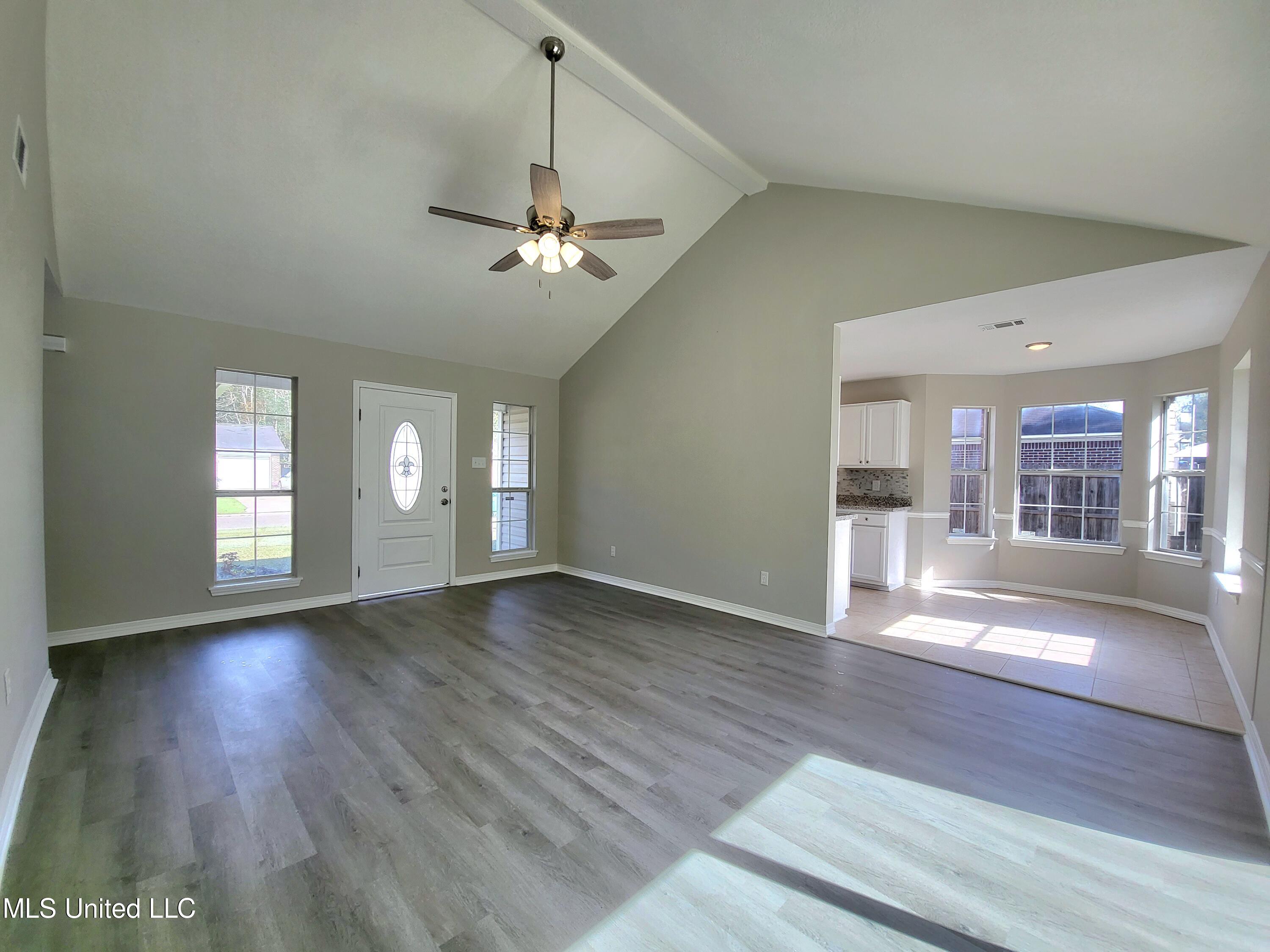 1713 Springridge Road Gautier, MS 39553 - Photo 3 of 31 20221110_105446