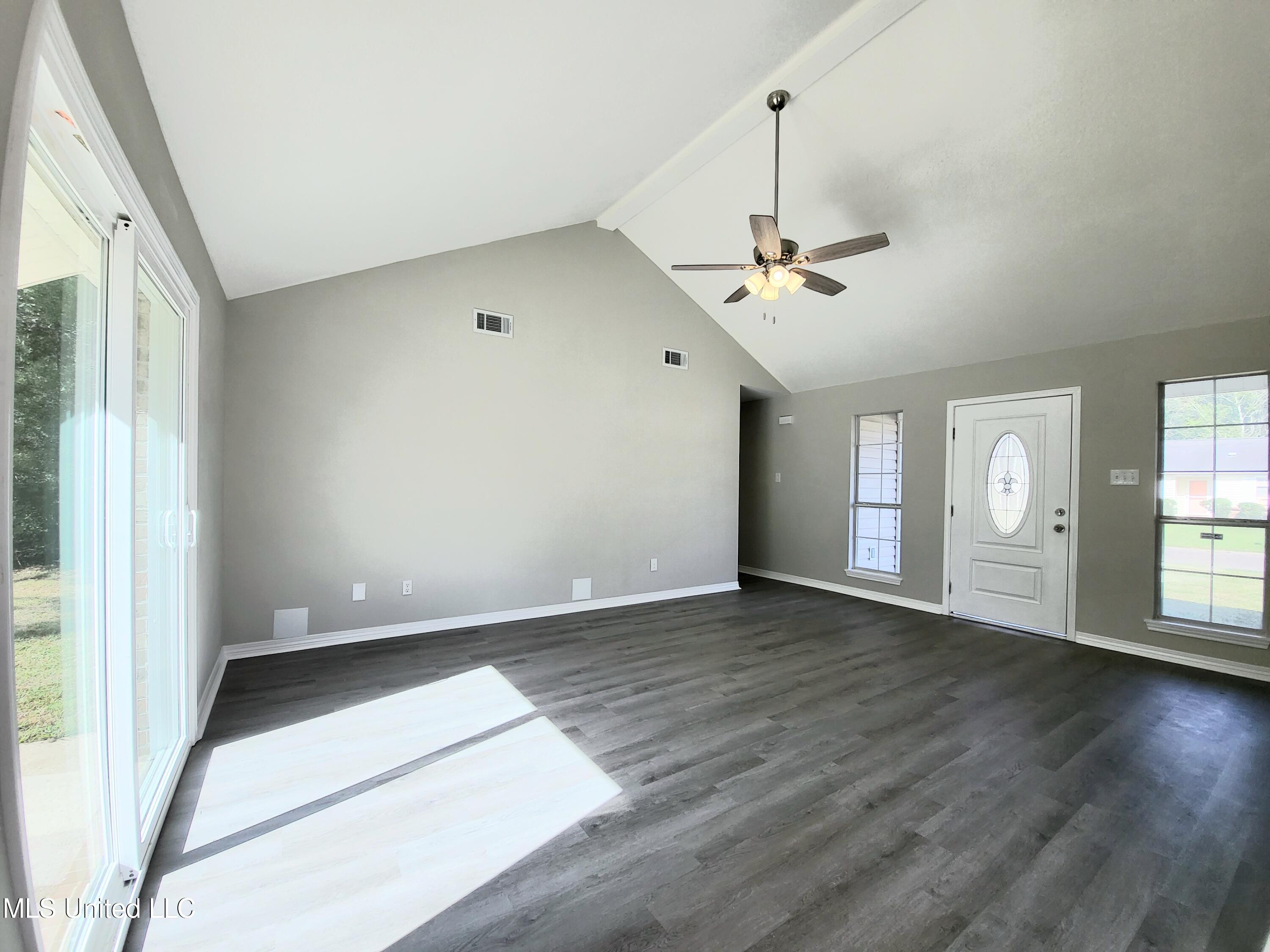 1713 Springridge Road Gautier, MS 39553 - Photo 4 of 31 20221110_105410