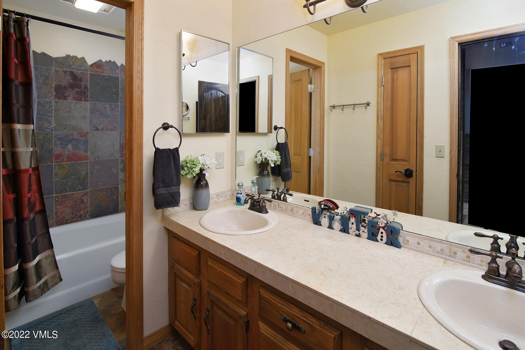3016 Wildridge Road, Unit 4 Avon, CO 81620 - Photo 12 of 19 3016_wildridge_b_bath_2