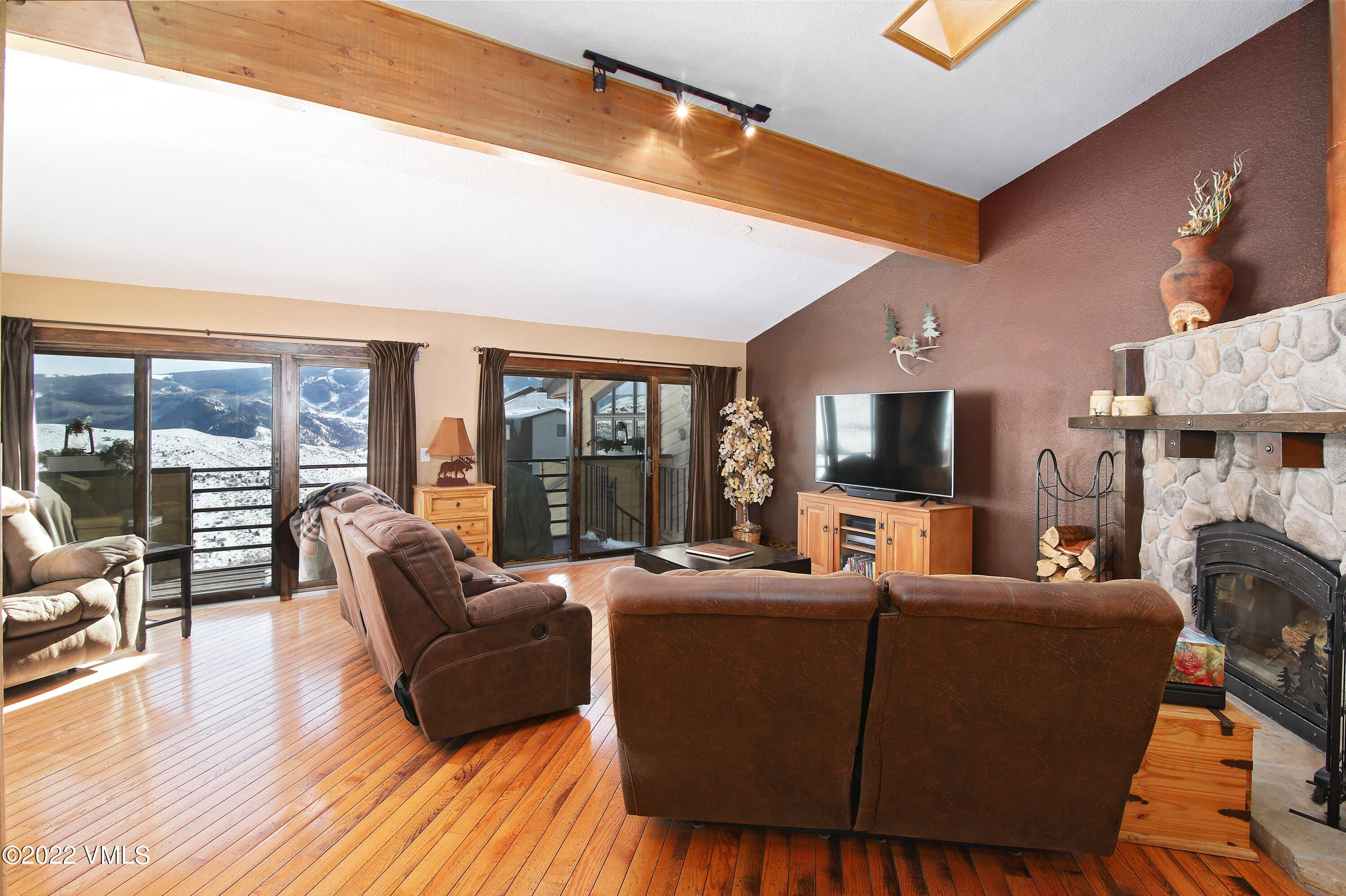 3016_wildridge_b_living_1