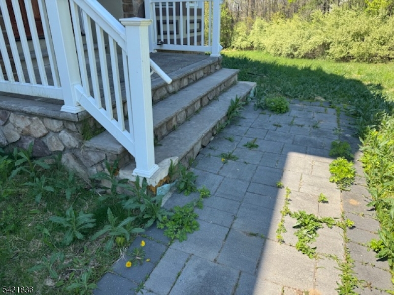 15 Berry Court Flanders, NJ 07836 - Photo 5 of 14