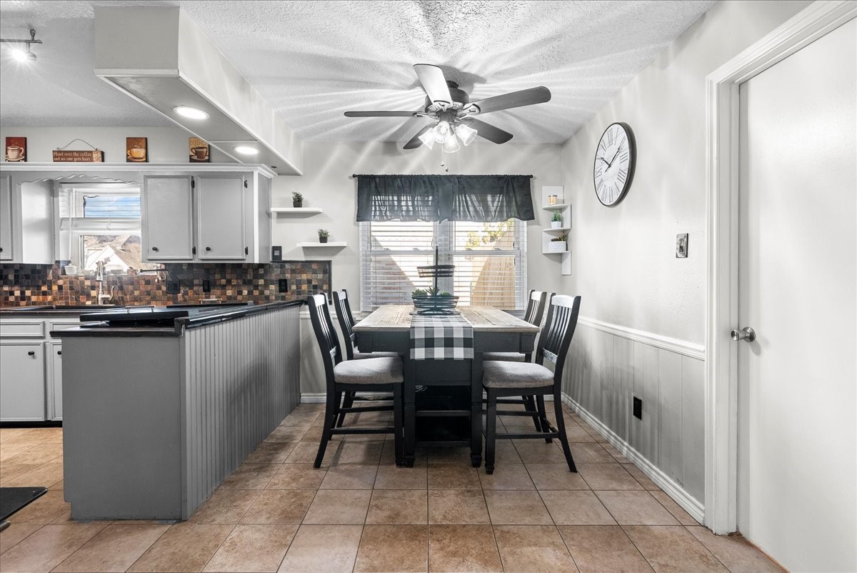 18010 Cypress Spring Drive Spring, TX 77388 - Photo 6 of 27