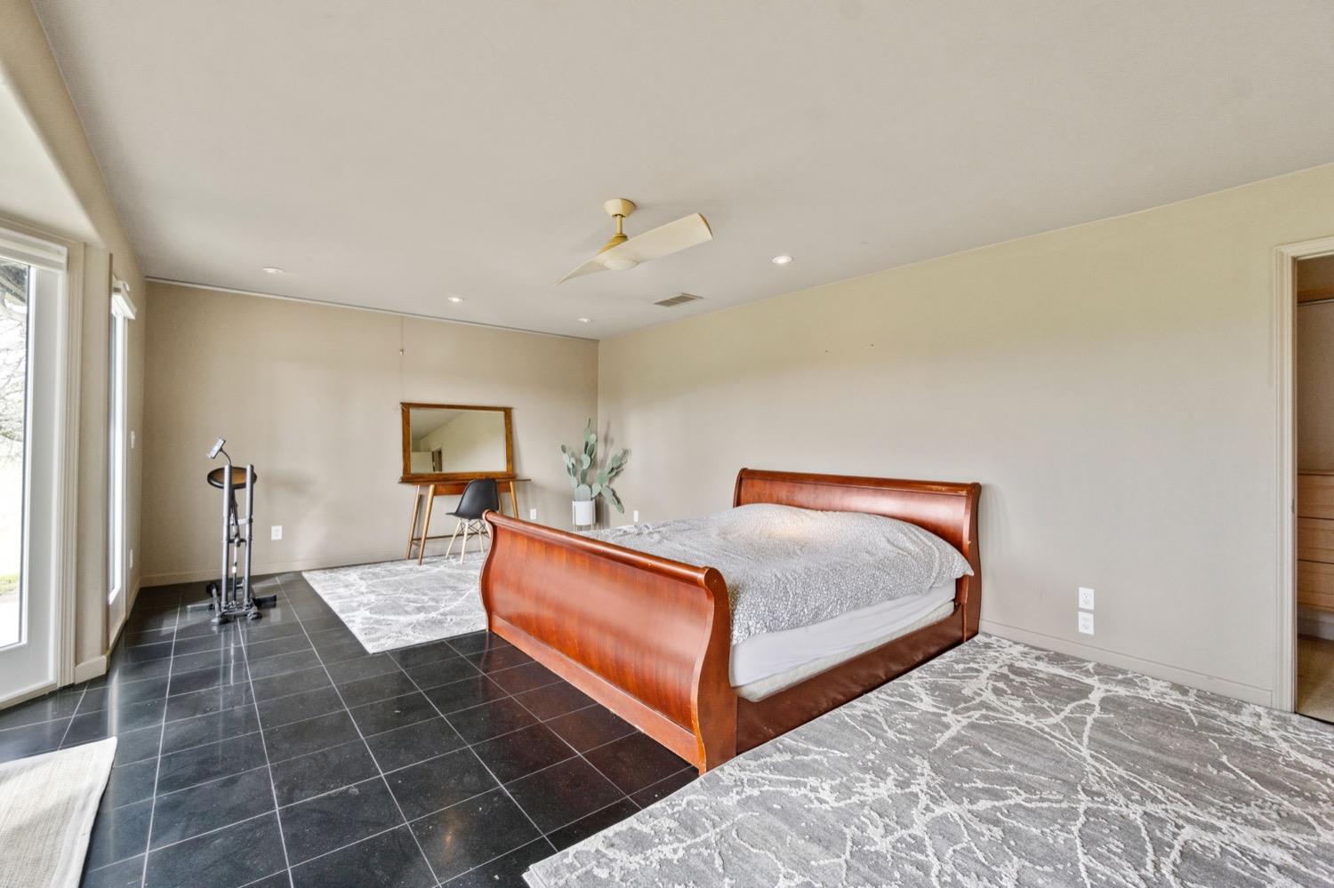 22140 Frontier Road Clovis, CA 93619 - Photo 19 of 44 Gallery Image 19