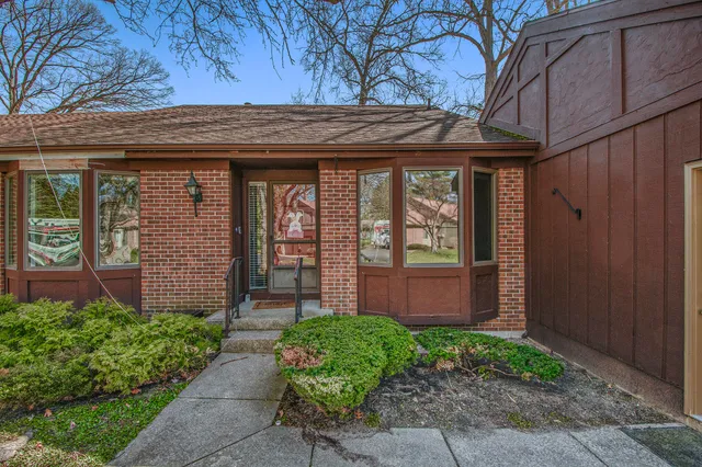 $329,900 | 6348 Greenway Drive Southeast, Grand Rapids, MI 49546