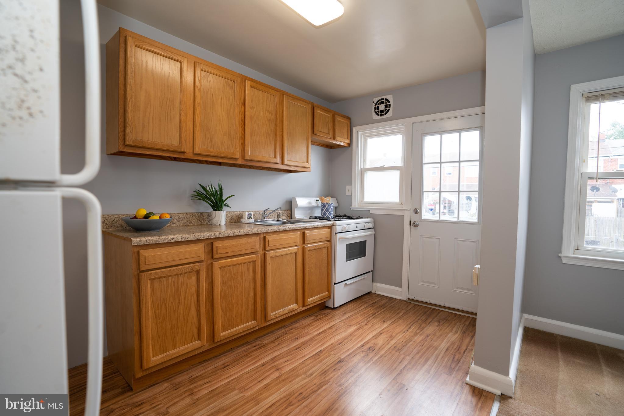 2130 Vailthorn Road Baltimore, MD 21220 - Photo 12 of 41 Functional and attractive