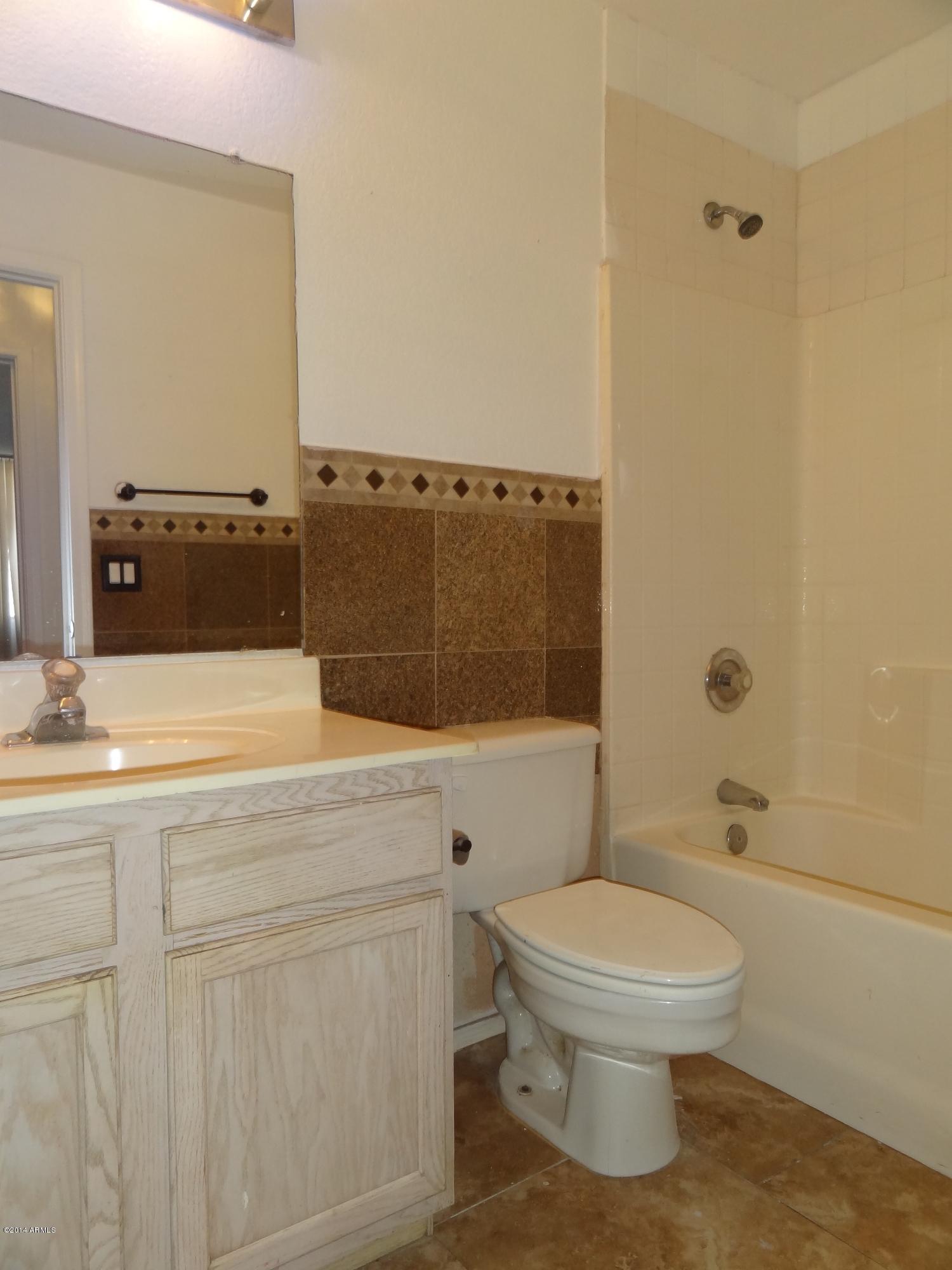 8715 West Coronado Road Phoenix, AZ 85037 - Photo 16 of 29 DSC04847