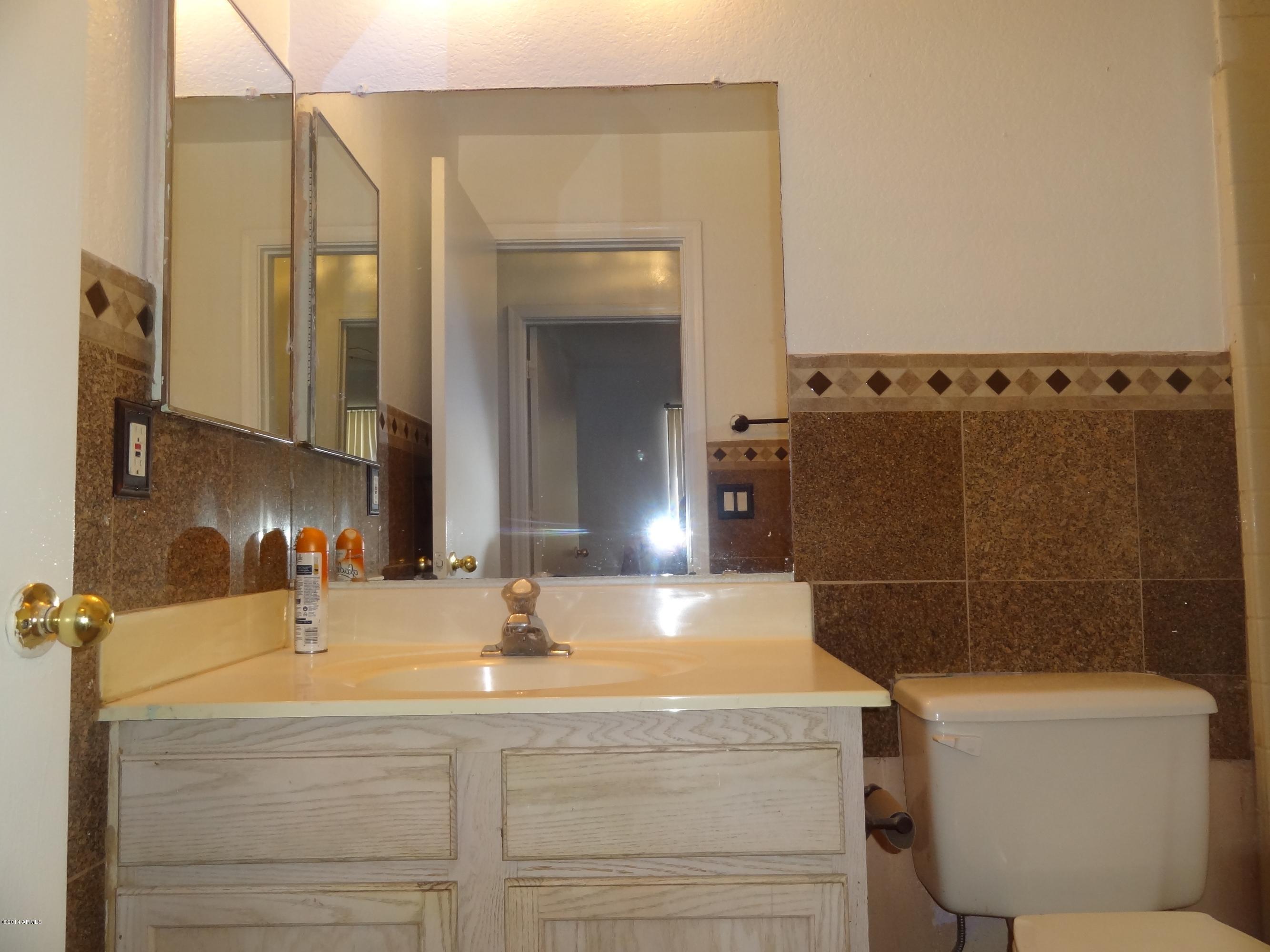 8715 West Coronado Road Phoenix, AZ 85037 - Photo 17 of 29 DSC04848