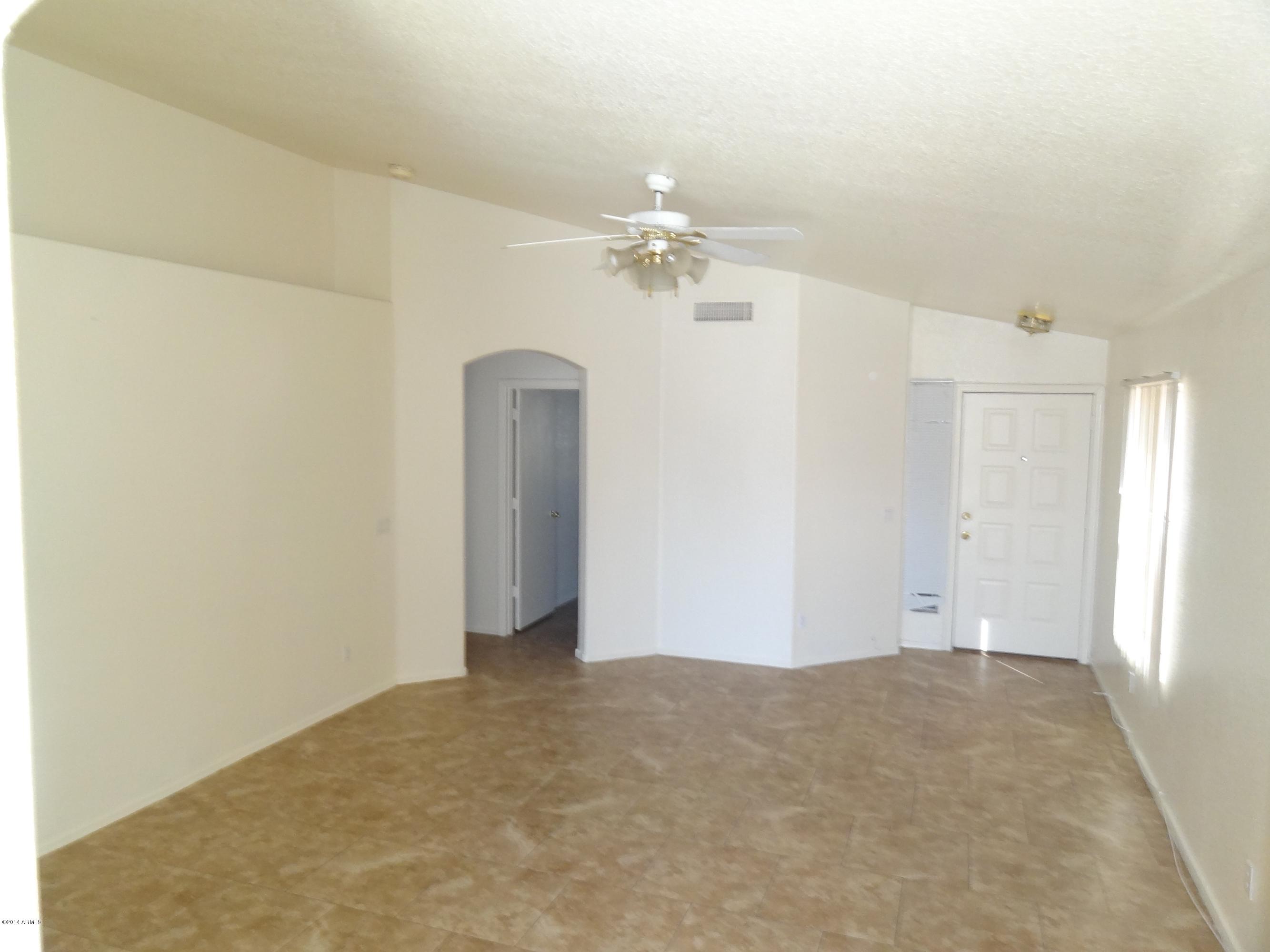 8715 West Coronado Road Phoenix, AZ 85037 - Photo 4 of 29 DSC04831