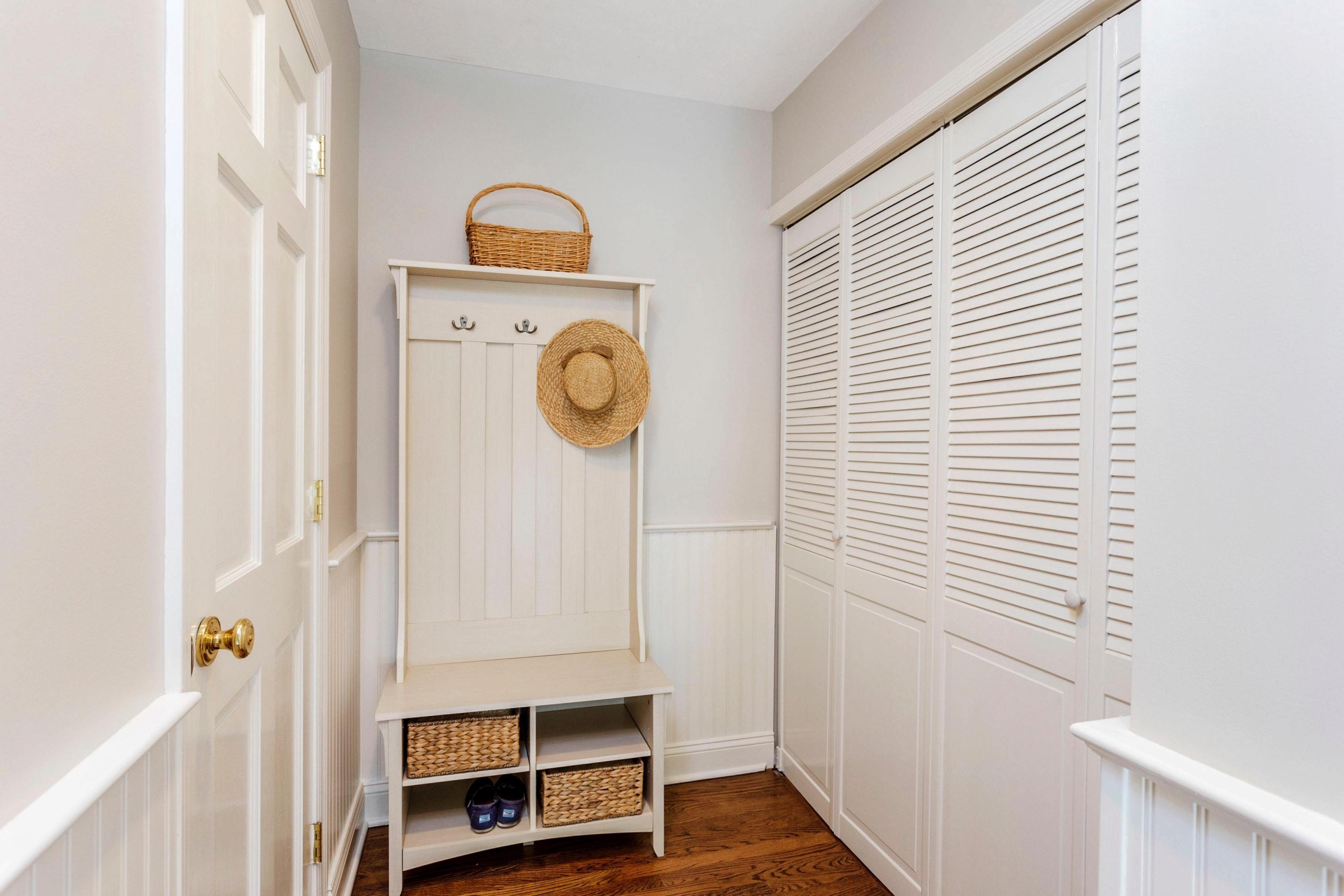 63 Locust Hill Road Darien, CT 06820 - Photo 20 of 39 170102746-20