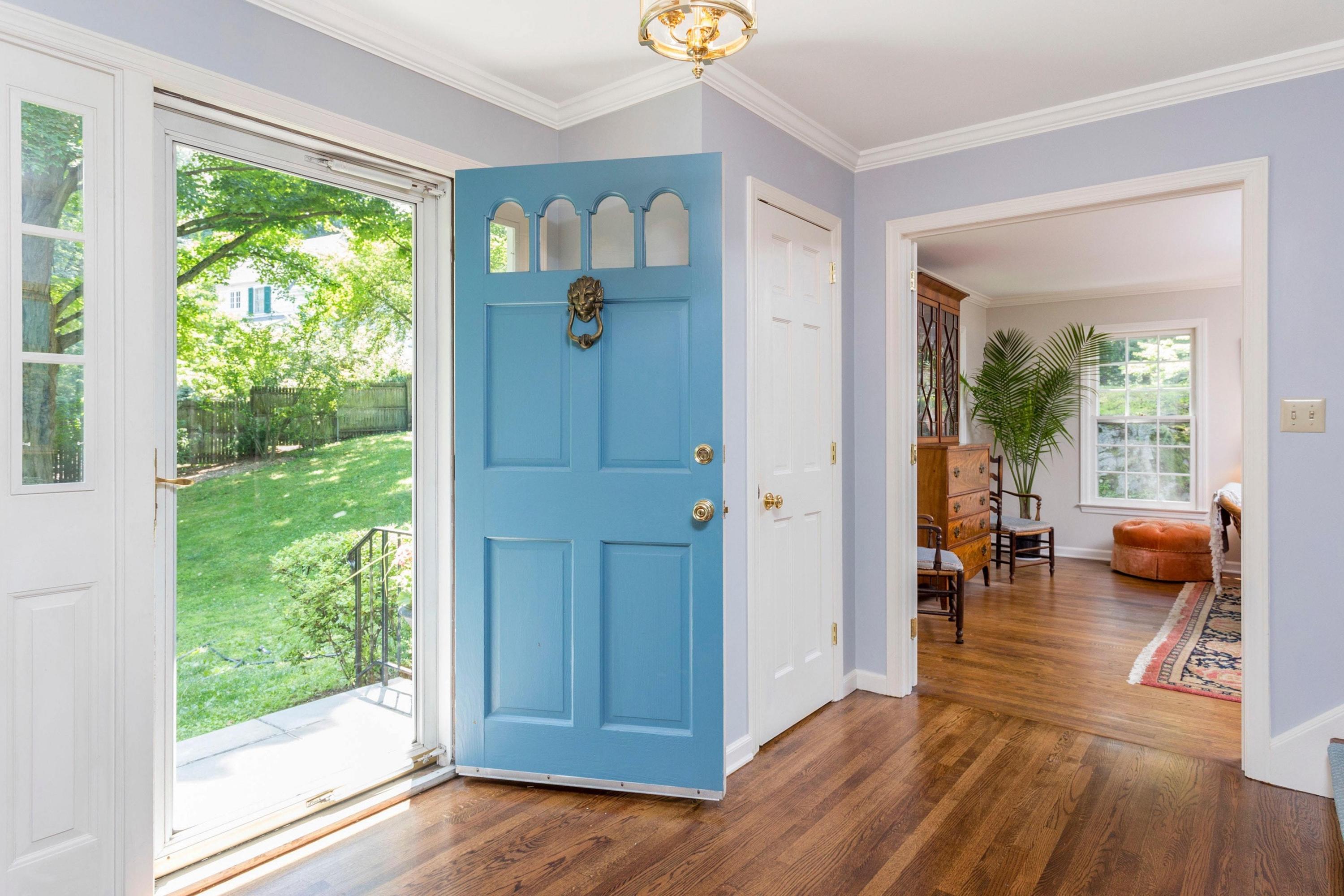 63 Locust Hill Road Darien, CT 06820 - Photo 4 of 39 170102746-4