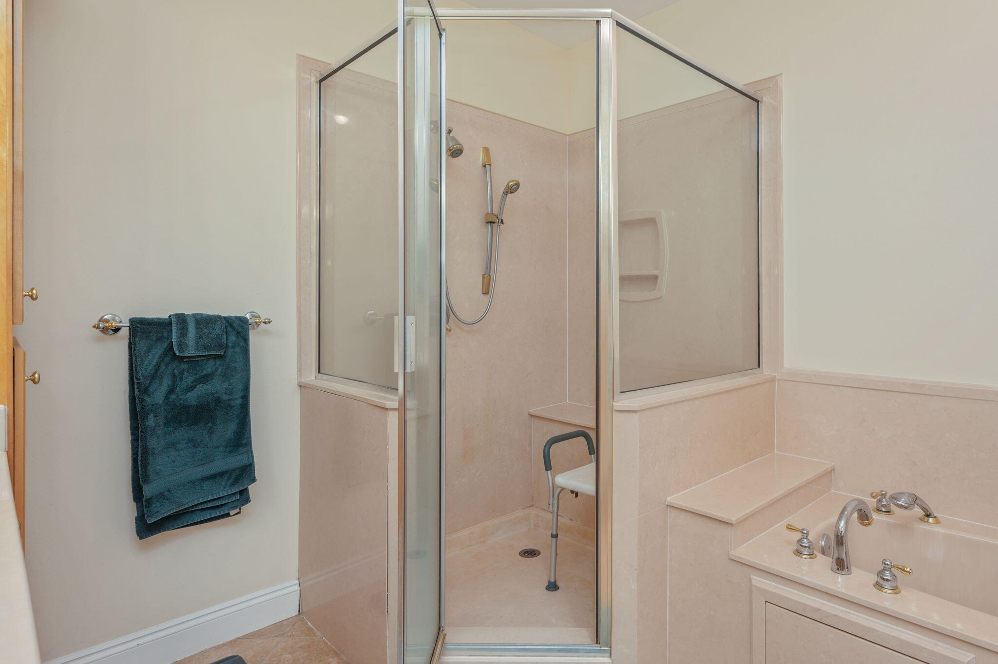 6199 Lake Ella Road Crestview, FL 32539 - Photo 30 of 58 separate shower