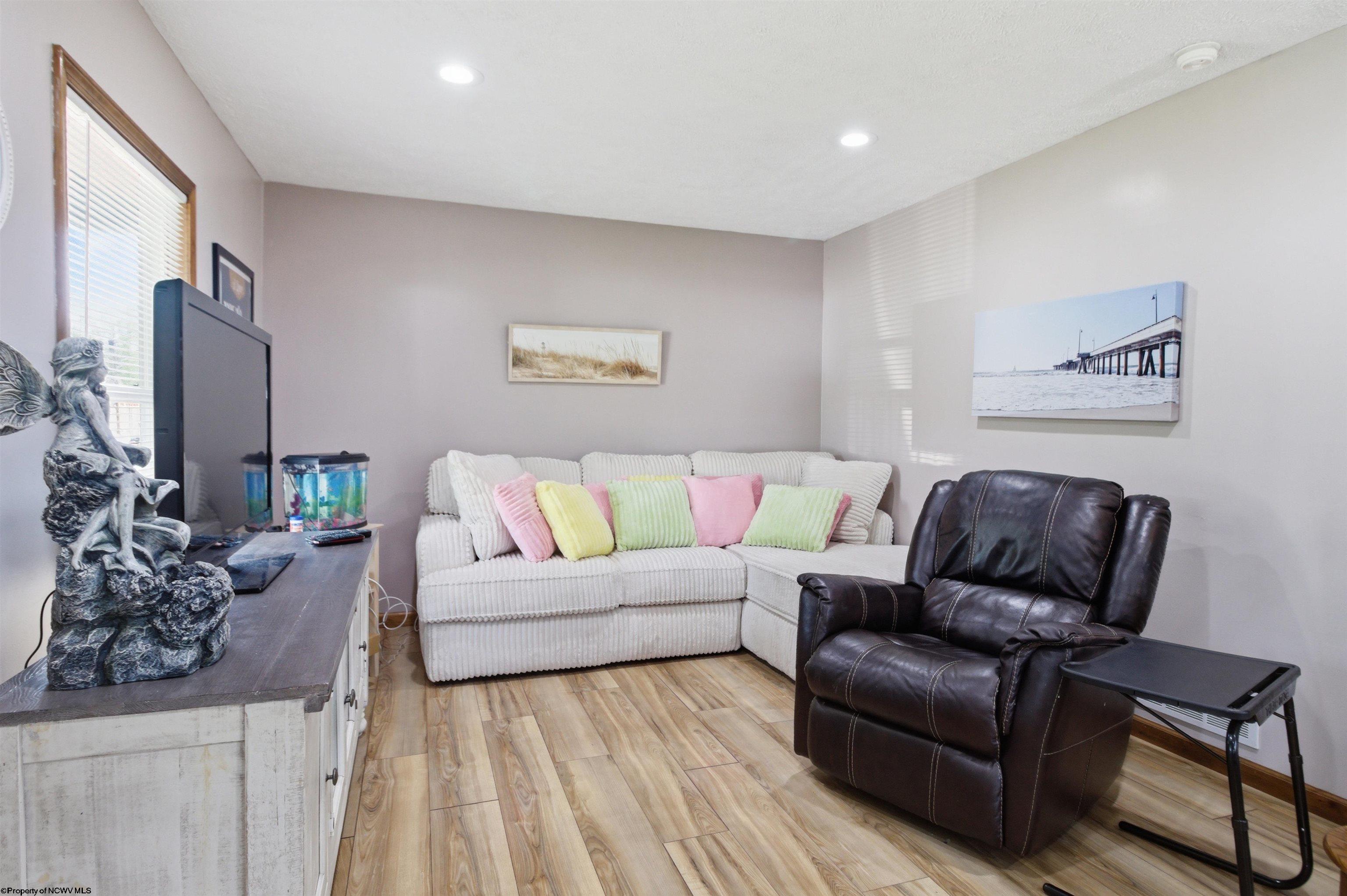 1700 Pleasant Valley Road Fairmont, WV 26554 - Photo 14 of 43 Gallery Image 14