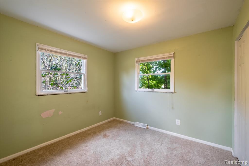 9187 South Nichols Road Gaines, MI 48436 - Photo 10 of 18 Gallery Image 10