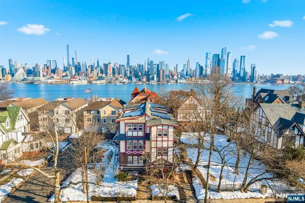 $2,399,000 | 12-14 King Avenue, Weehawken, NJ 07086