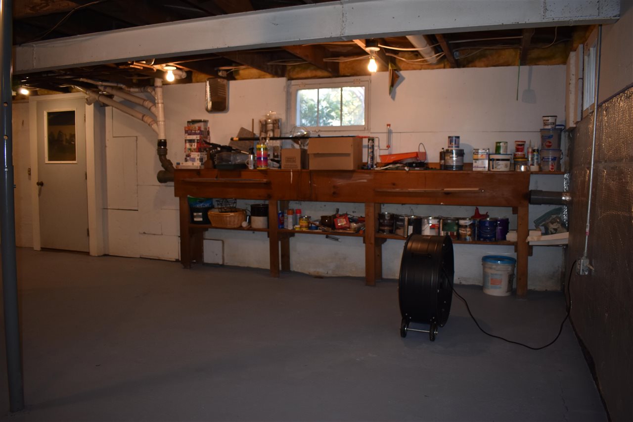 901 Kenyon Road Lupton, MI 48635 - Photo 66 of 72 1894487-65.JPG