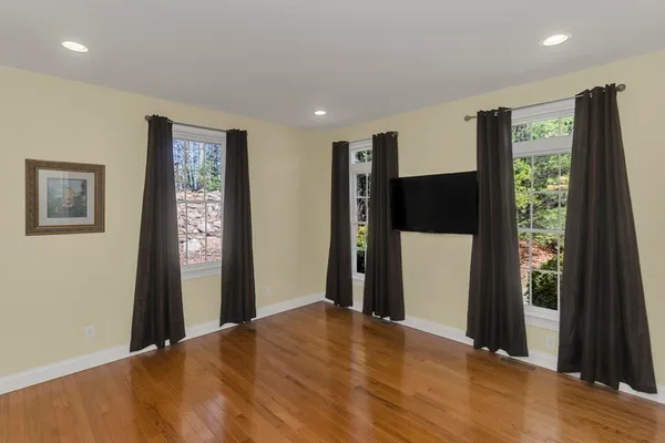 $749,900 | 333 Stebbins Street, Belchertown, MA 01007