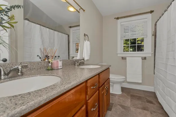 $749,900 | 333 Stebbins Street, Belchertown, MA 01007