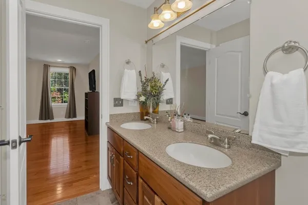 $749,900 | 333 Stebbins Street, Belchertown, MA 01007