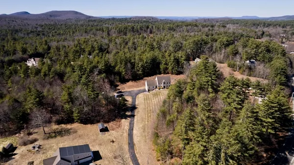 $749,900 | 333 Stebbins Street, Belchertown, MA 01007