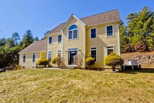 $749,900 | 333 Stebbins Street, Belchertown, MA 01007