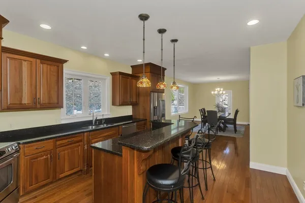 $749,900 | 333 Stebbins Street, Belchertown, MA 01007