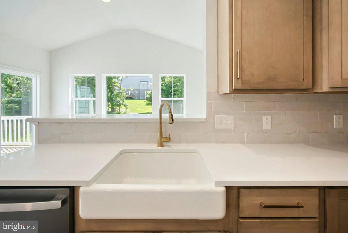 289 Burd Coleman Road Cornwall, PA 17042 - Photo 11 of 37