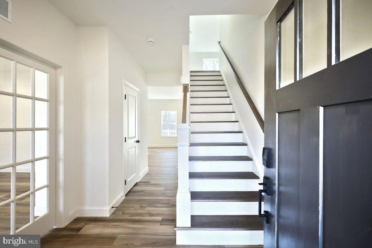 289 Burd Coleman Road Cornwall, PA 17042 - Photo 5 of 37