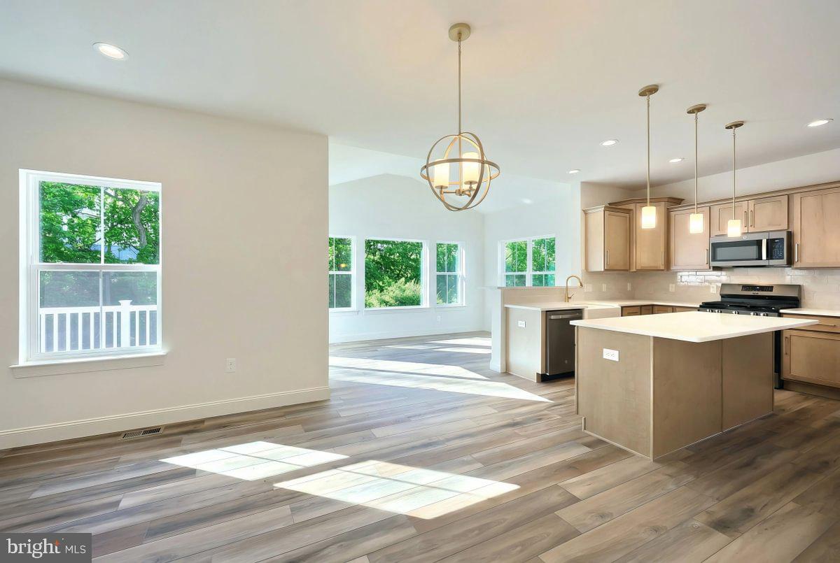 289 Burd Coleman Road Cornwall, PA 17042 - Photo 8 of 37