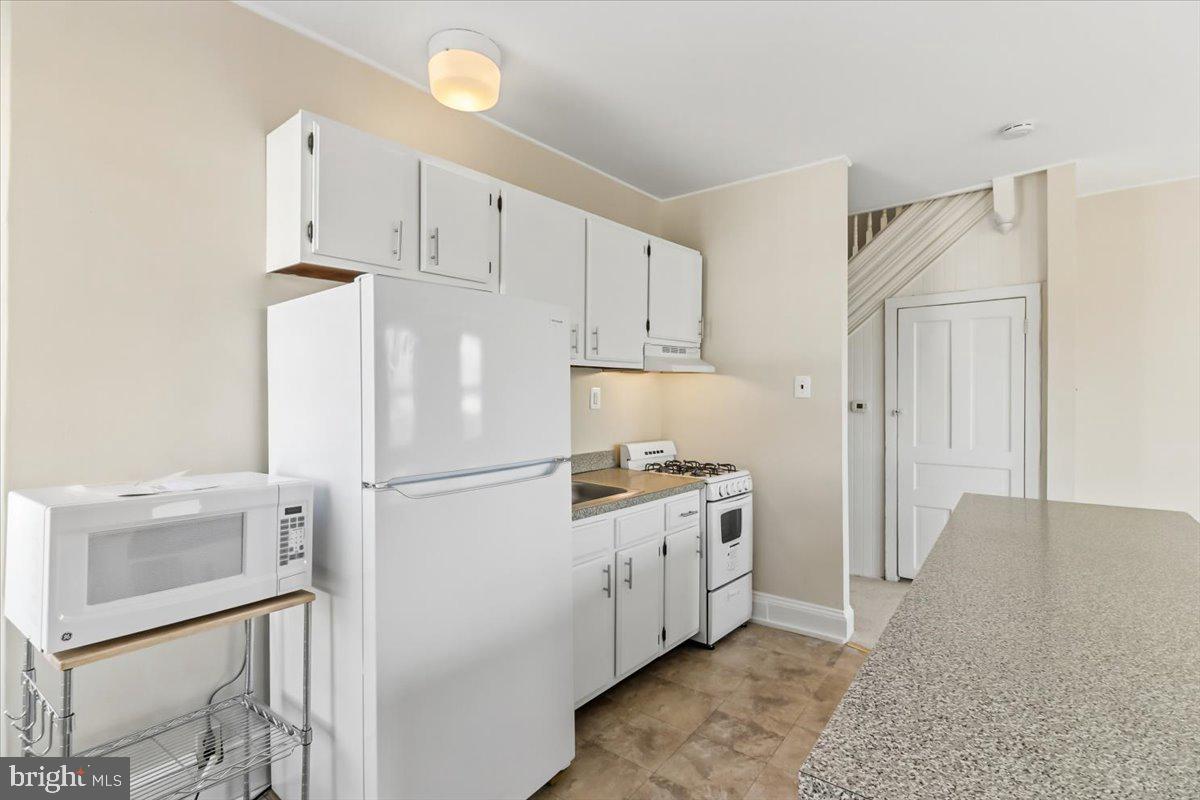 4149 Pechin Street Philadelphia, PA 19128 - Photo 23 of 51 Unit 2 Kitchen