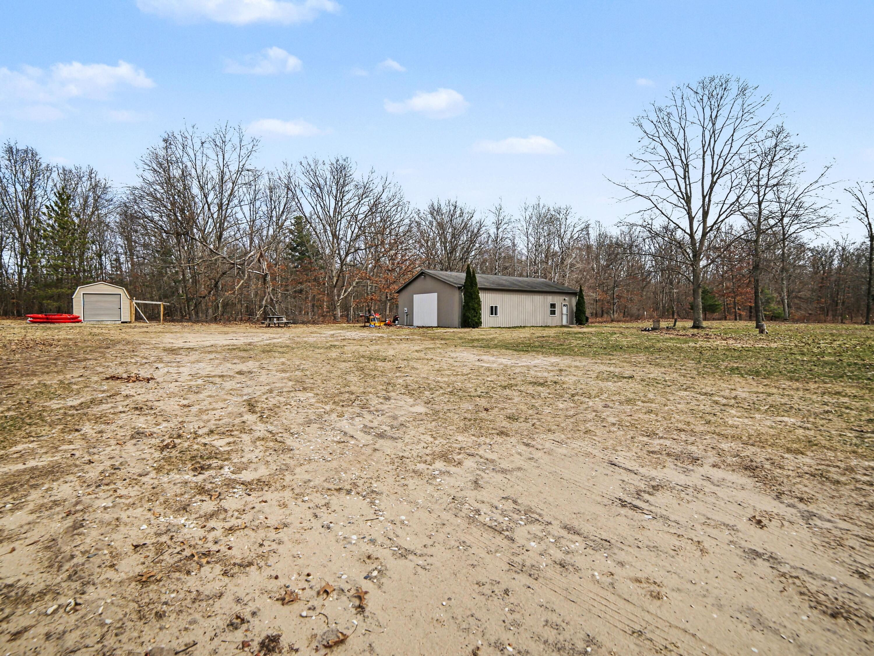 17 West Wilke Road Rothbury, MI 49452 - Photo 32 of 34 13