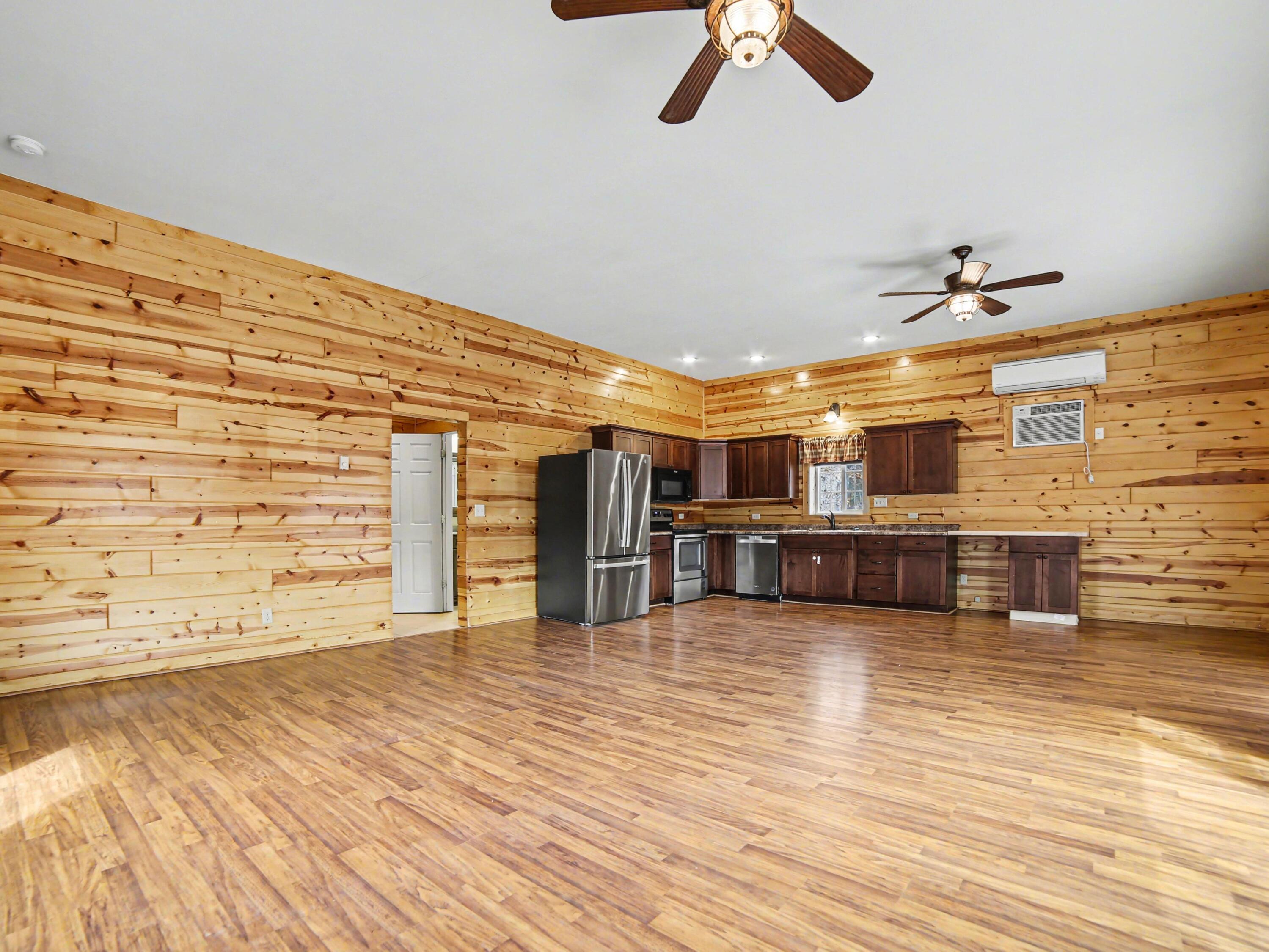 17 West Wilke Road Rothbury, MI 49452 - Photo 5 of 34 16