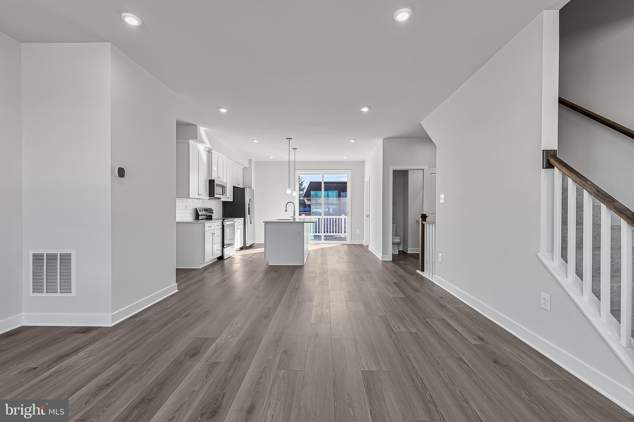 33 E Oasis Avenue Ranson, WV 25438 - Photo 22 of 38