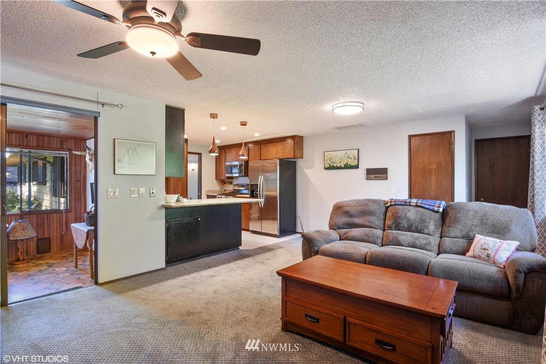 16413 Southeast 147th Street Renton, WA 98059 - Photo 11 of 25