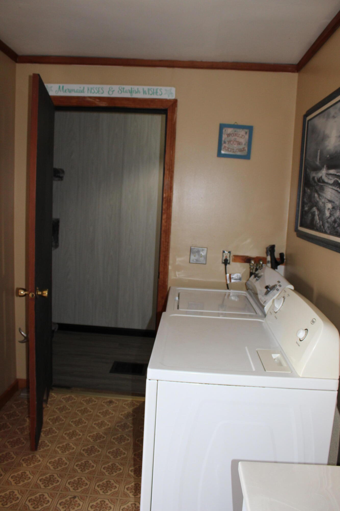 1010 Mapleton Road Mapleton, ME 04757 - Photo 20 of 33 IMG_1046