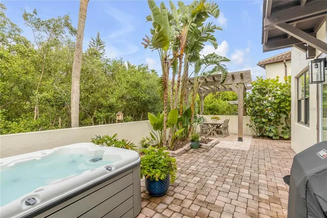 $1,259,900 | 123 Marina Bay Drive, New Smyrna Beach, FL 32169