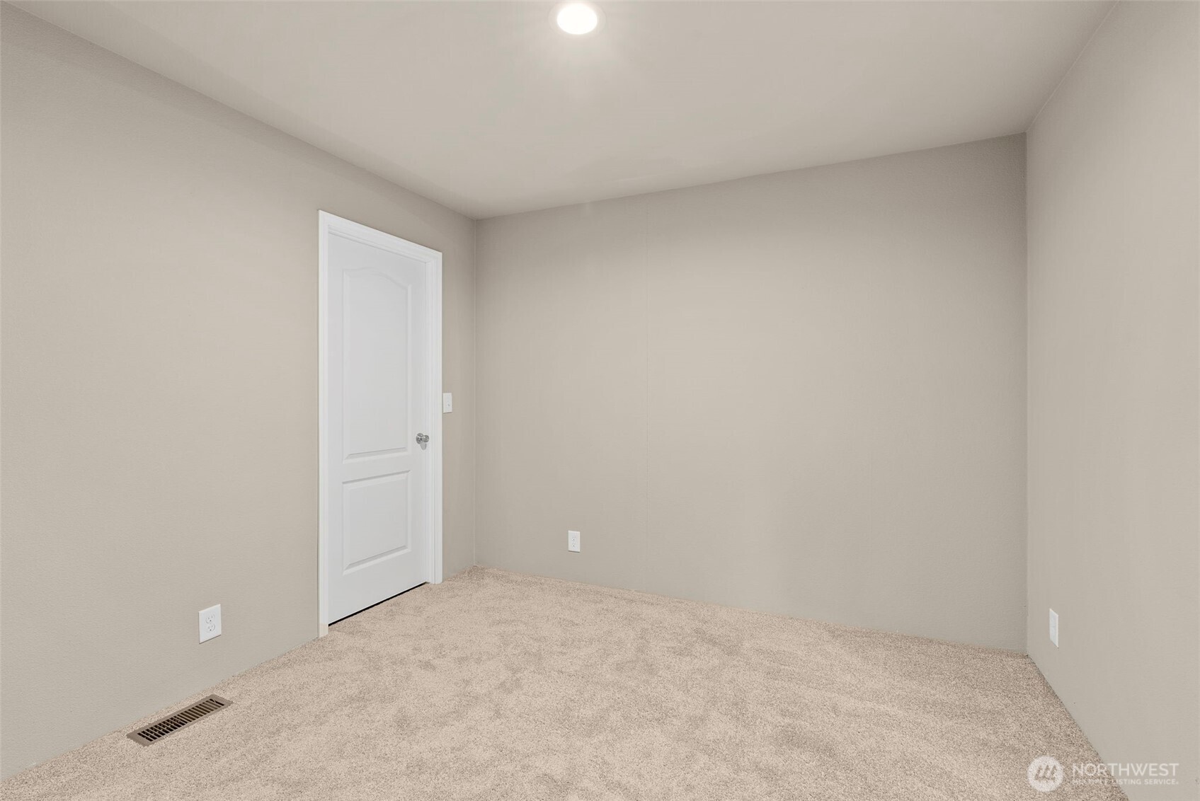 141 East Dalkeith Road Shelton, WA 98584 - Photo 19 of 38 a view of an empty room