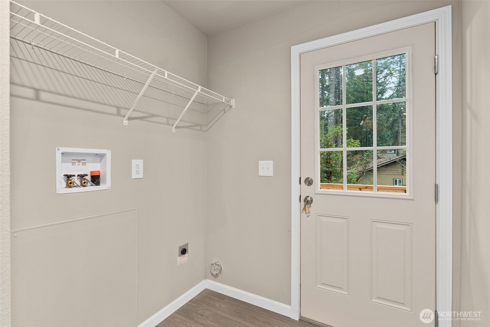 141 East Dalkeith Road Shelton, WA 98584 - Photo 24 of 38 a view of a small space with window