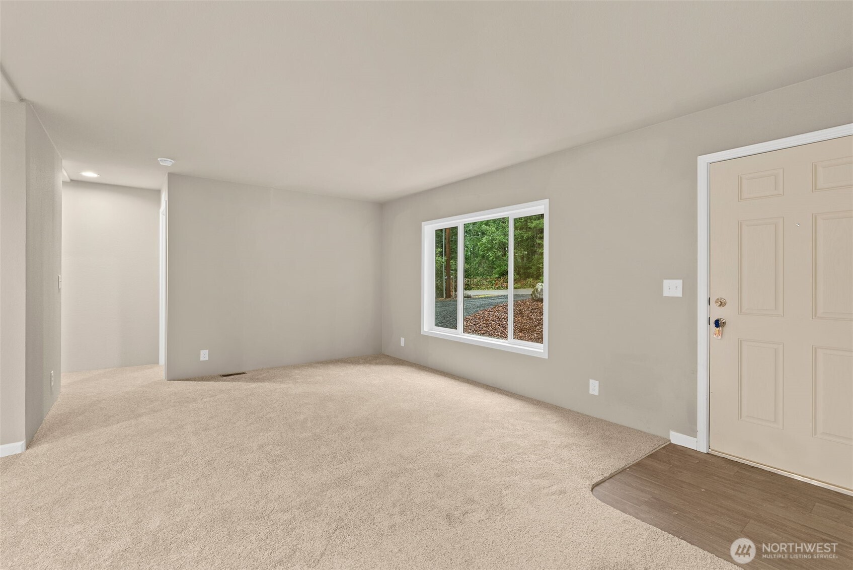 141 East Dalkeith Road Shelton, WA 98584 - Photo 6 of 38 an empty room with windows