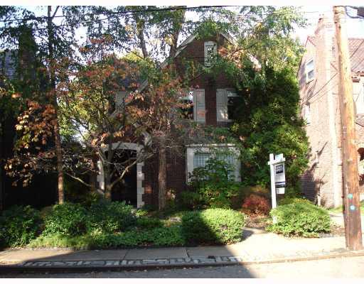 971 Wellesley Road Highland Park, PA 15206 - Photo 1 of 8 Exterior Front.