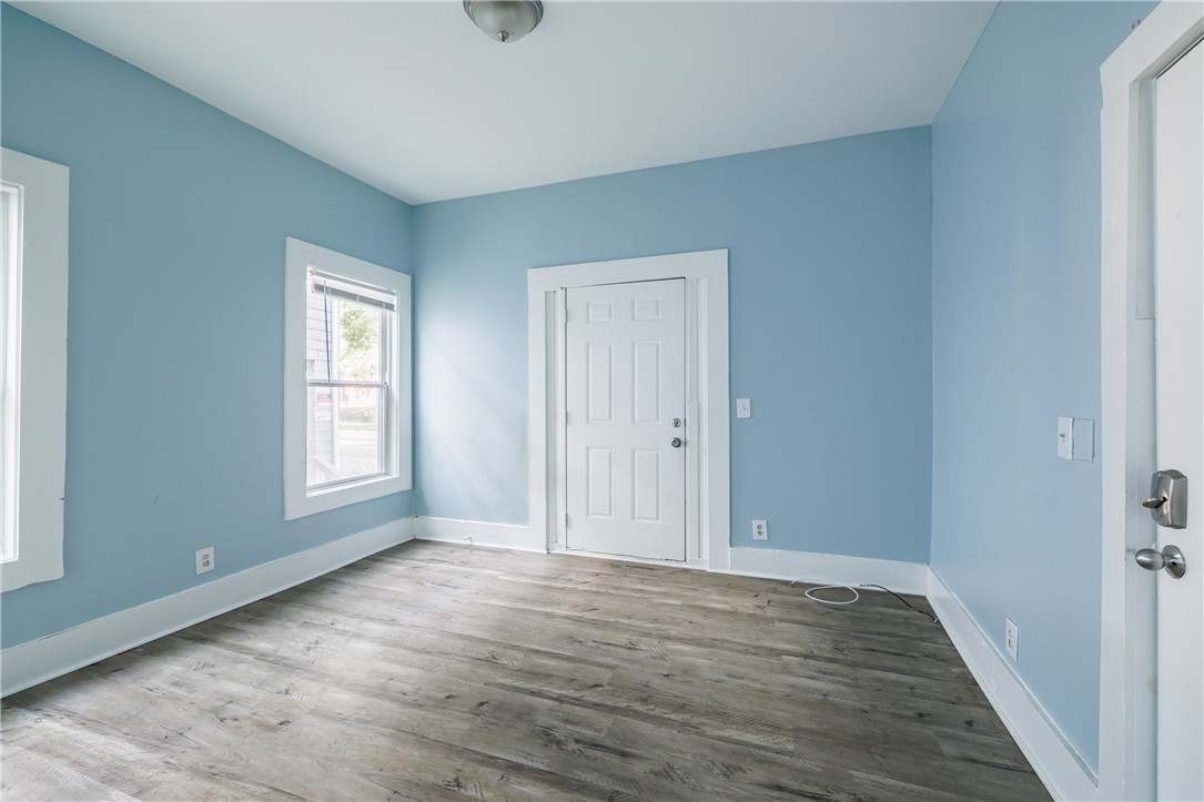 110 Ridgeway Avenue Rochester, NY 14615 - Photo 4 of 44