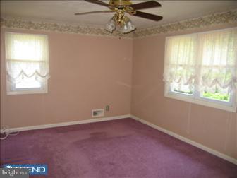 938 Woodlane Road Mount Holly, NJ 08060 - Photo 6 of 6 Gallery Image 6