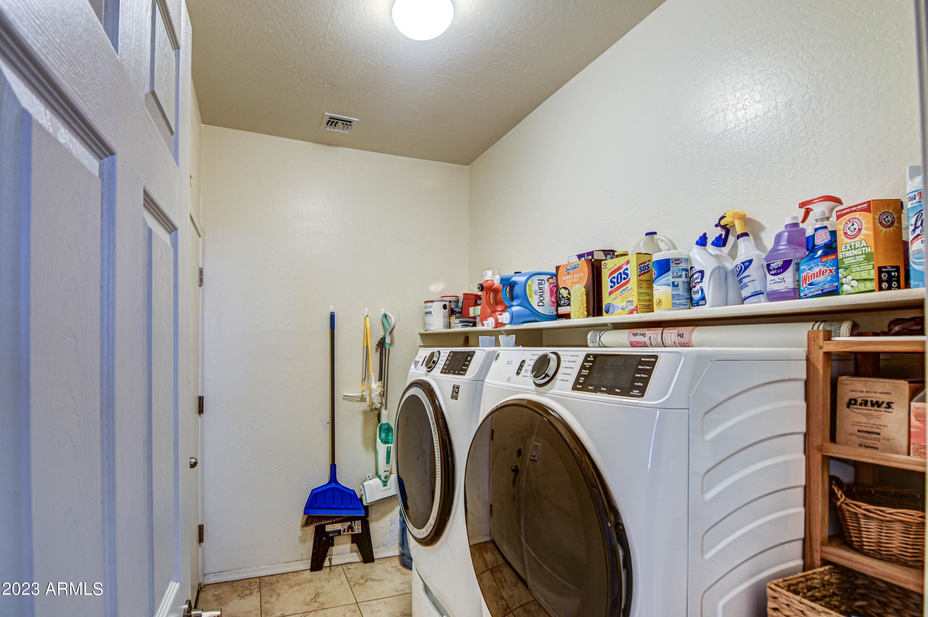1922 West Carson Road Phoenix, AZ 85041 - Photo 37 of 42 Laundry