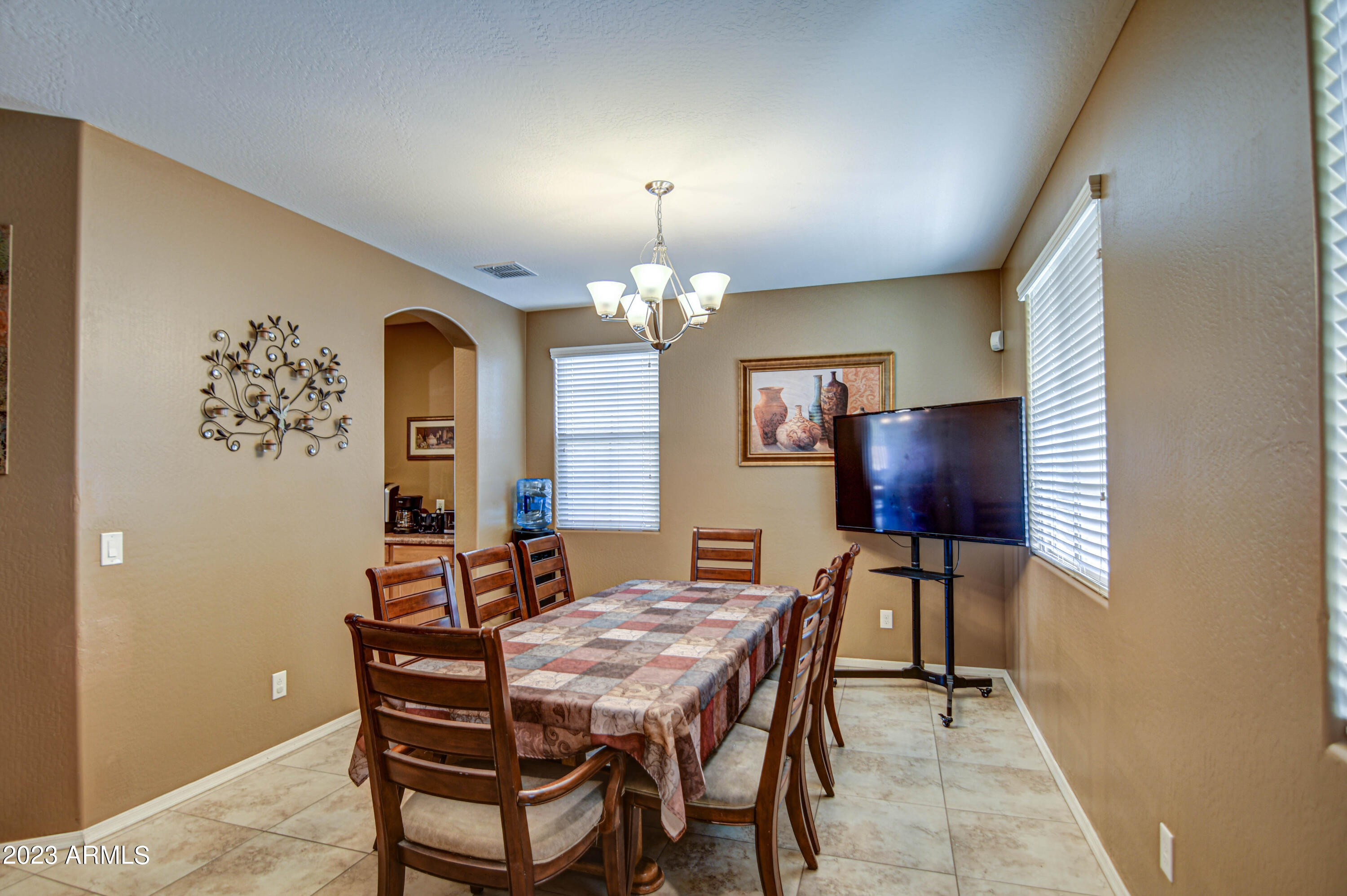 1922 West Carson Road Phoenix, AZ 85041 - Photo 7 of 42 Living Room 2