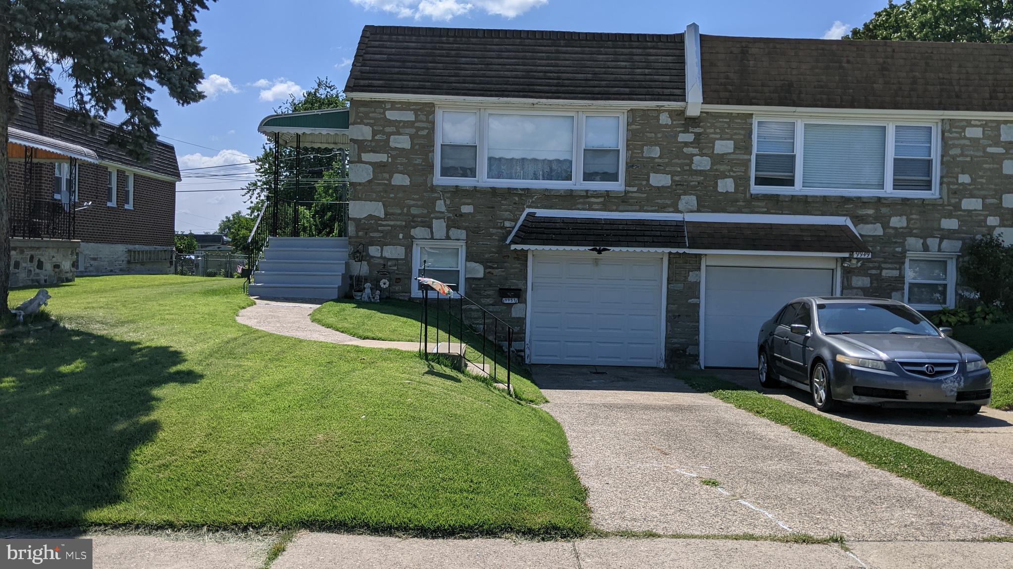 Exterior Curbside View