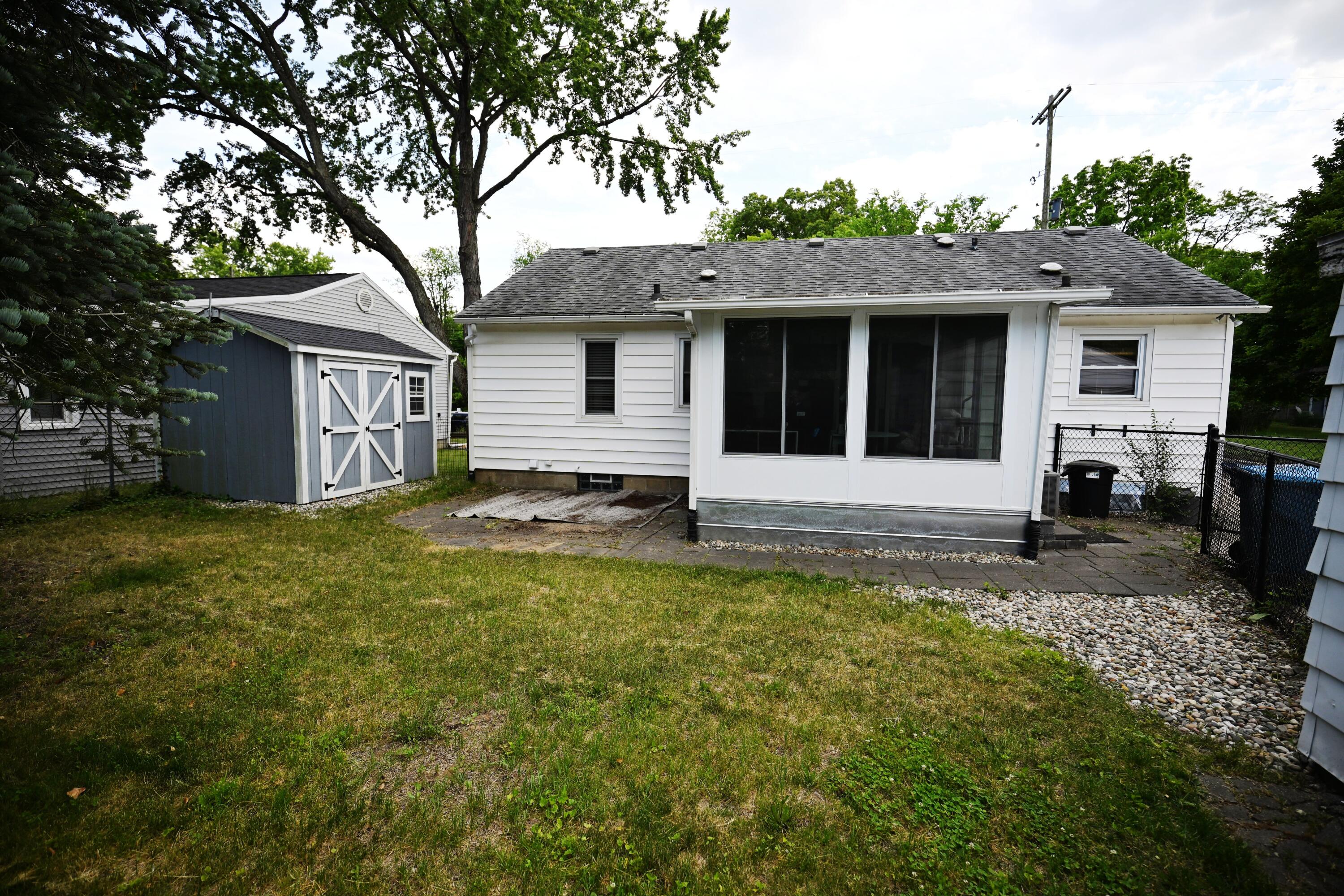 2734 Wellington Road Kalamazoo, MI 49008 - Photo 7 of 44 DSC_0175